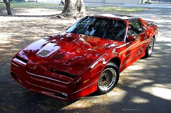 Red GTA Pontiac shined up with Zaino